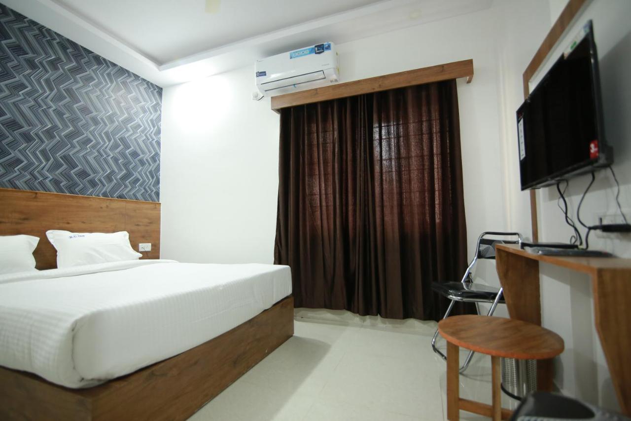 Hotel Bg Inn Bangalore Exterior photo